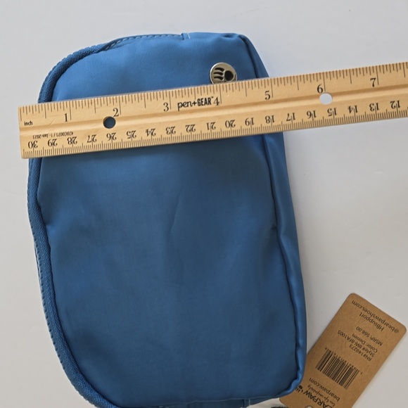 NWT BearPaw Fanny Pack Crossbody Waist Belt Bag Blue - Picture 11 of 13